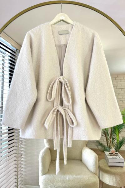 Önü Bağcıklı Kaşmir Ceket Krem