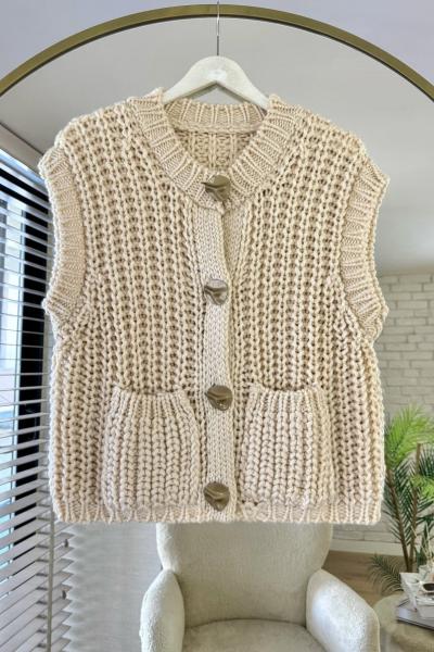 Kalın Örgü Cepli Yelek Açık Bej
