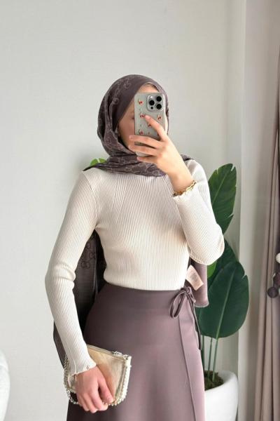 Dik Yaka Fırfırlı Body Bej