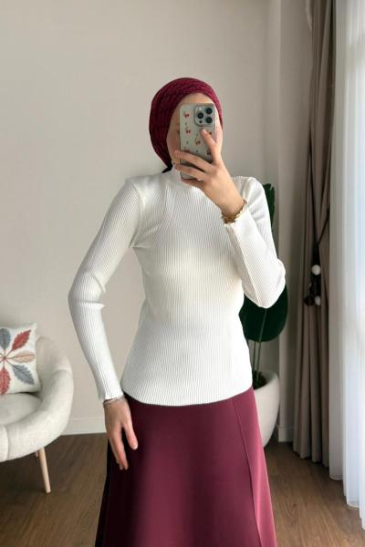 Dik Yaka Fırfırlı Body Ekru