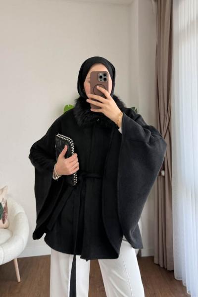 Kürk Yakalı Panço Siyah