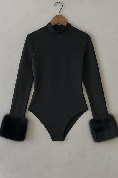 Balıkçı Yaka Kürk Detaylı Body Siyah