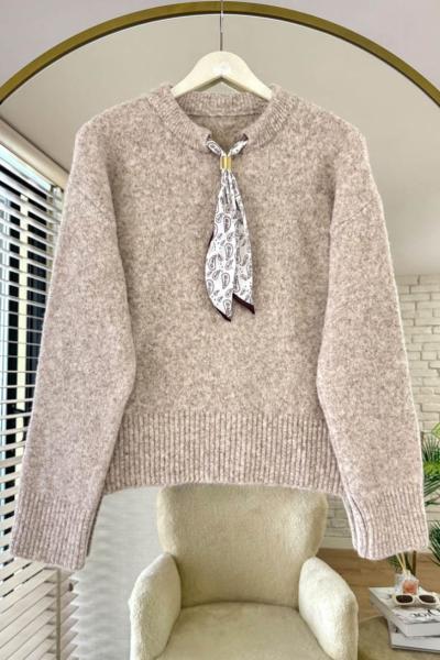 Yakası Fularlı Kazak Vizon