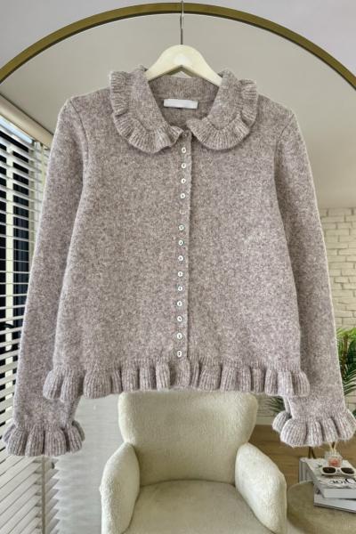 Sedef Düğmeli Fırfırlı Hırka Vizon