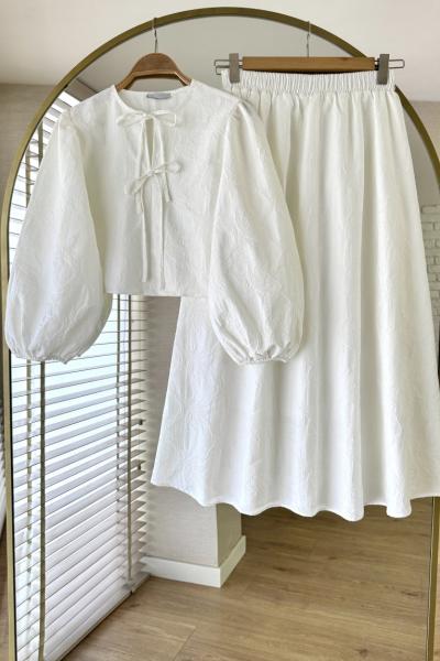 Çiçek Desenli Etekli Keten Takım Ekru