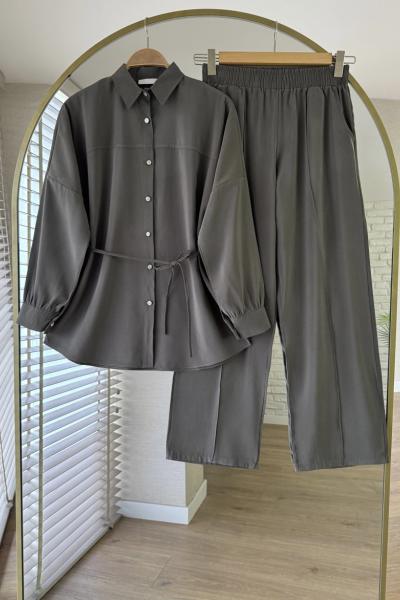 Taş Düğmeli Modal Takım Haki