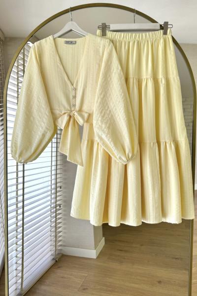 Önü Bağlamalı Gofre Takım Sarı