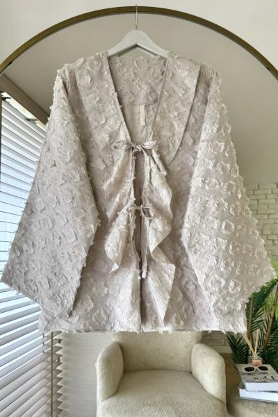 Önü Fırfırlı Püsküllü Kimono Bej