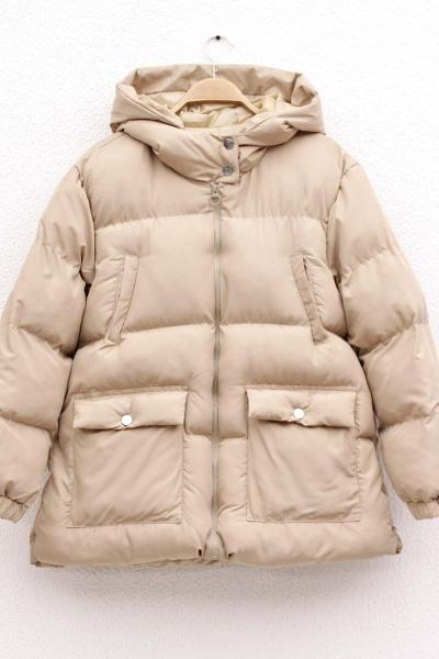 Cep Detaylı Kapüşonlu Şişme Mont Bej