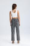 Kesik Paça Mom Jean Kar Yıkama Gri