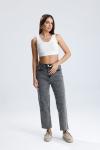 Kesik Paça Mom Jean Kar Yıkama Gri
