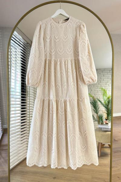 Kolu Lastikli Brode Elbise Krem
