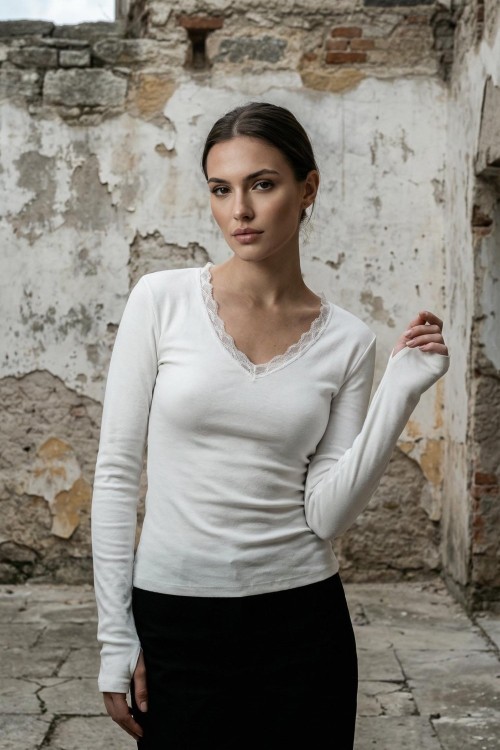 V Yaka Dantelli Body Beyaz