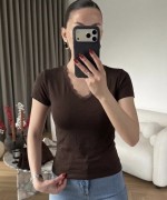 V Yaka Dantelli Tişört Acı Kahve