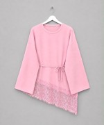 Eteği Dantel Detaylı Bluz Pembe