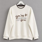 Süzene Nakışlı Sweatshirt Ekru