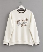 Süzene Nakışlı Sweatshirt Ekru