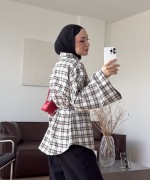 Önü Yırtmaçlı Ekose Bluz Taş