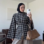 Önü Yırtmaçlı Ekose Bluz Gri