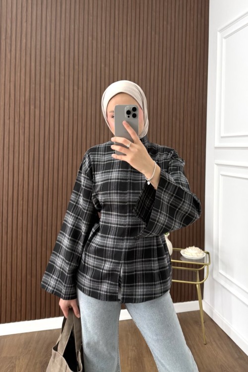 Önü Yırtmaçlı Ekose Bluz Siyah